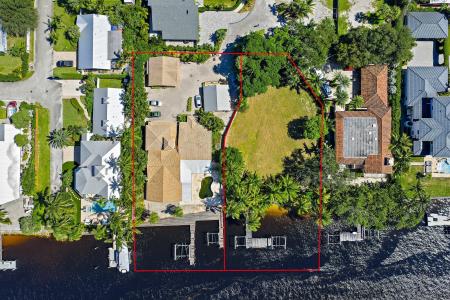 2105 Cove Lane, JUNO COVE, North Palm Beach, Florida 33408