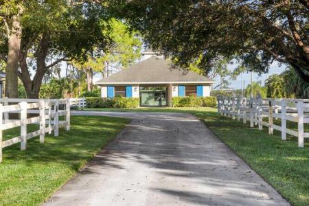 2760 Appaloosa Trail Barn, Saddle Trail Park, Wellington, Florida 33414