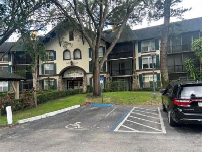 3720 Inverrary Dr 1T, Lauderhill, Florida 33319