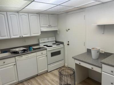 3720 Inverrary Dr 1T, Lauderhill, Florida 33319
