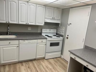 3720 Inverrary Dr 1T, Lauderhill, Florida 33319