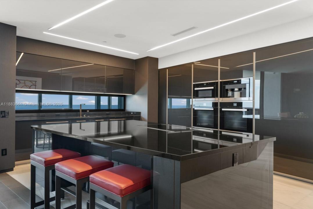 18555 Collins Ave PH-1, Sunny Isles Beach, Florida 33160