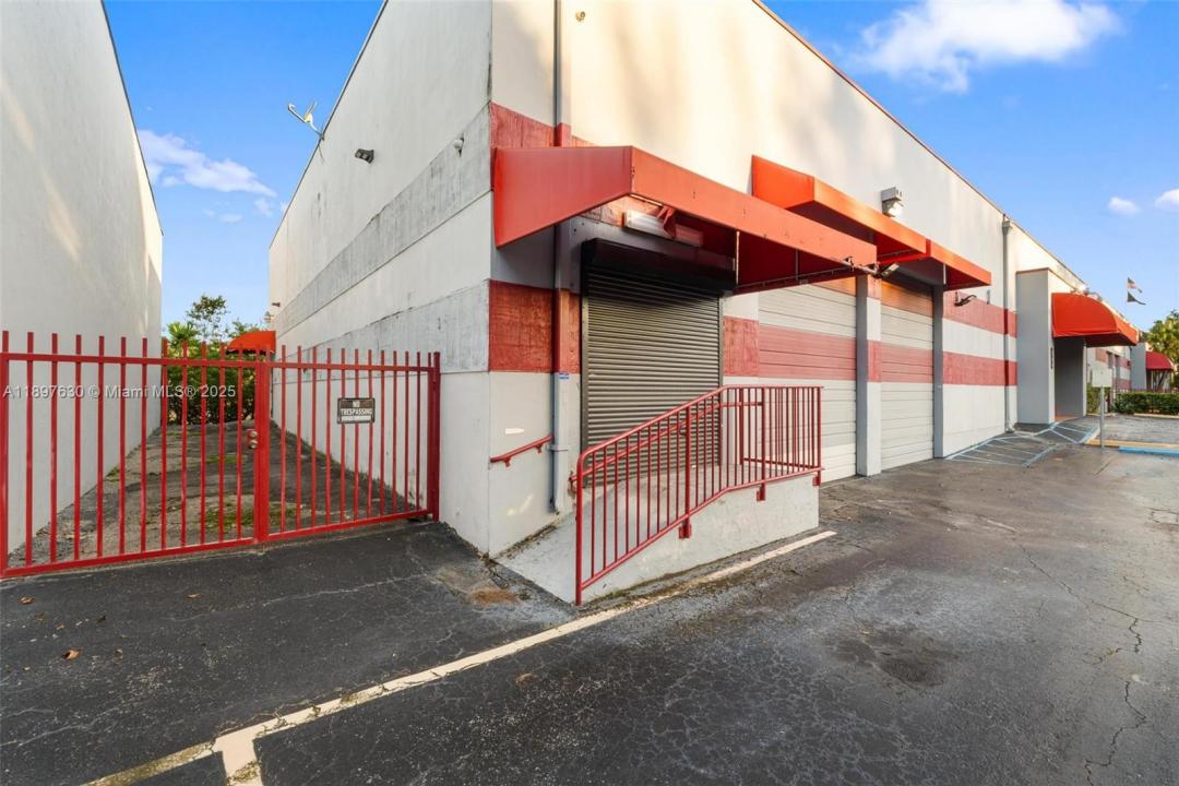 Doral, Florida 33172