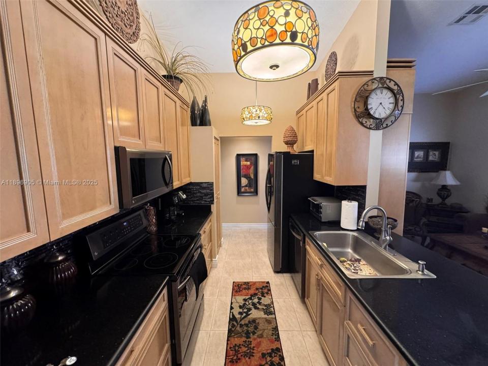 705 SE 3rd Ln 0, Dania Beach, Florida 33004, HOA KỲ