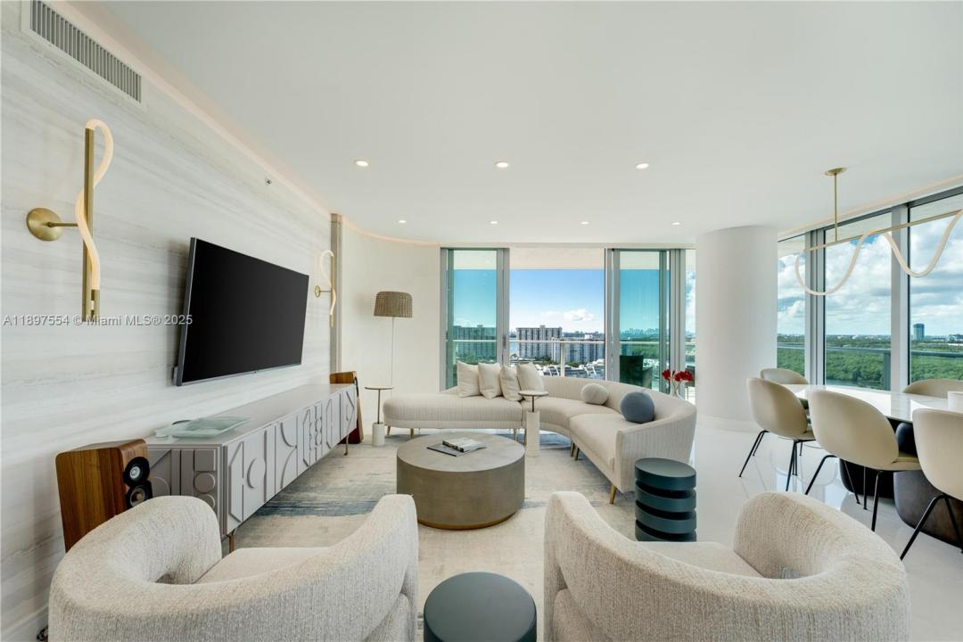 330 Sunny Isles Blvd 5-1902, Sunny Isles Beach, Floryda 33160, USA