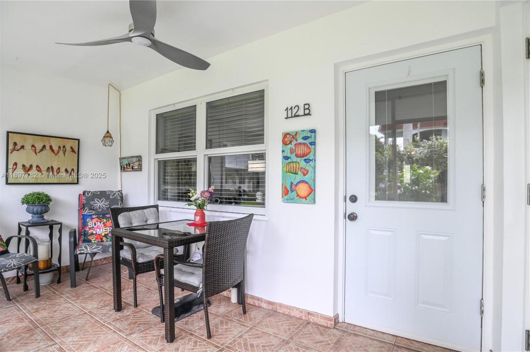 581 Blue Heron Dr 112-B, Hallandale Beach, Florida 33009