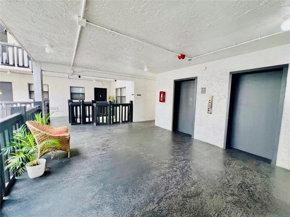 1021 Mockingbird Ln 215, Plantation, Florida 33324, Estados Unidos