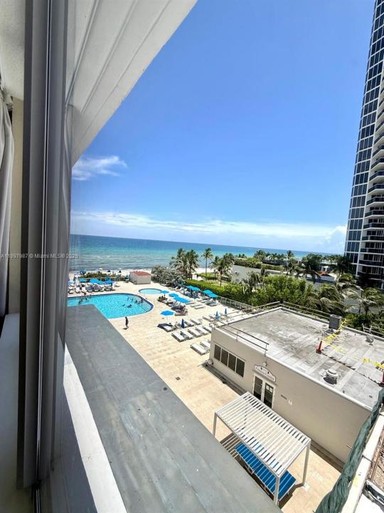 19201 Collins Ave 308, Sunny Isles Beach, Florida 33160, Stati Uniti