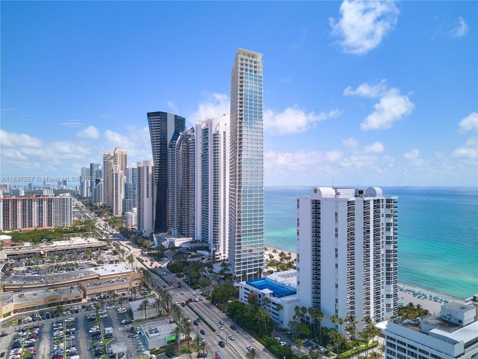 150 Sunny Isles Blvd 1-UPH1, Sunny Isles Beach, Florida 33160, Amerika Birleşik Devletleri