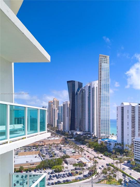 150 Sunny Isles Blvd 1-UPH1, Sunny Isles Beach, Florida 33160, Amerika Birleşik Devletleri