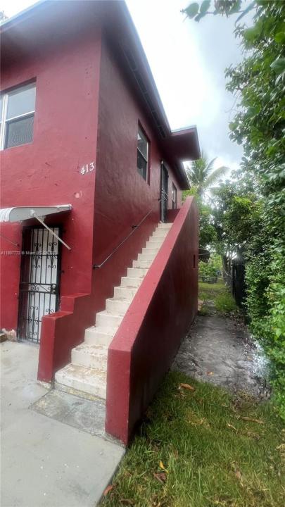 413 NW 33rd St B, Miami, Florida 33127, Stati Uniti
