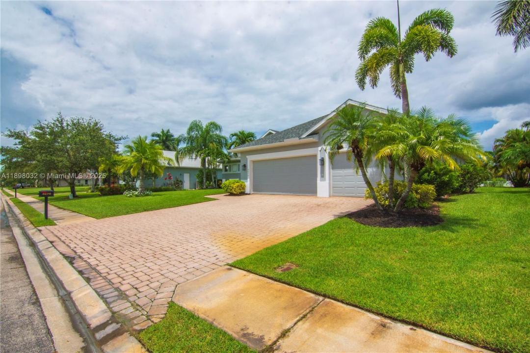 4670 SW Stephanie Ln SW, Vero Beach, Флорида 32968, Соединенные Штаты