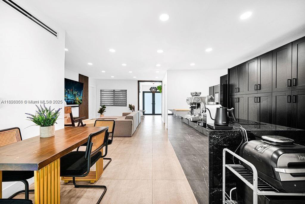 85 NW 47th St, Miami, فلوريدا 33127, الولايات المتحدة