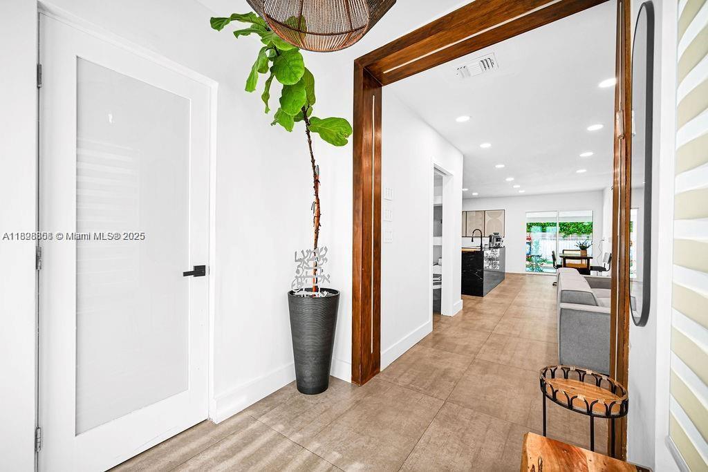 85 NW 47th St, Miami, فلوريدا 33127, الولايات المتحدة