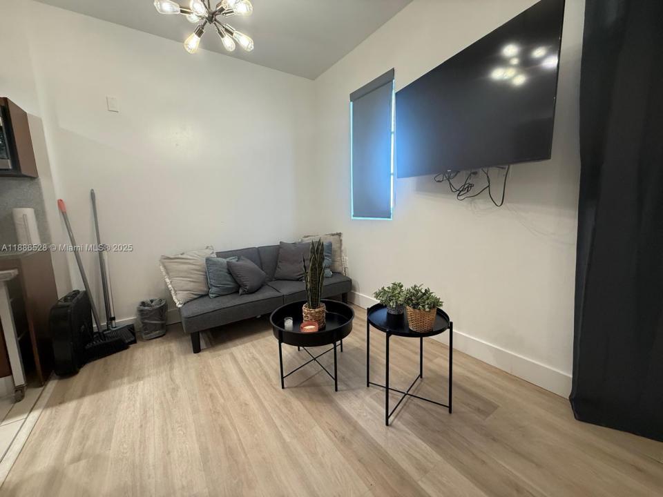 1036 Ocean Dr B303, Miami Beach, Florida 33139, Stati Uniti