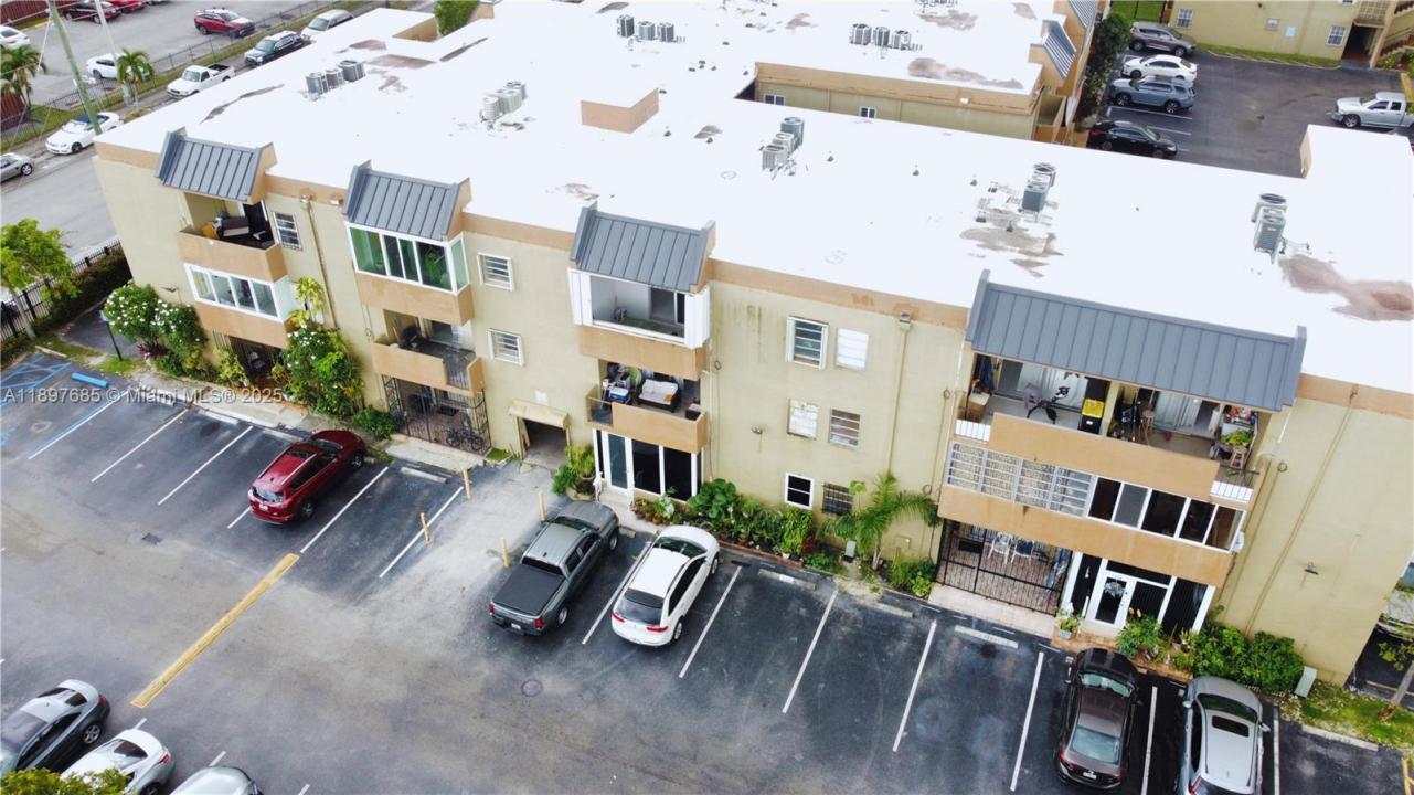6090 W 18th Ave 336, Hialeah, Florida 33012, HOA KỲ