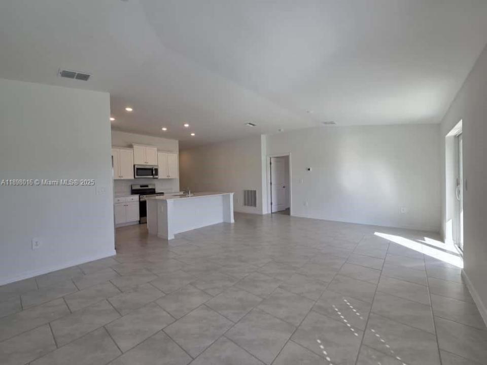 3403 34TH ST SW, Lehigh Acres, 플로리다 33976, 미국