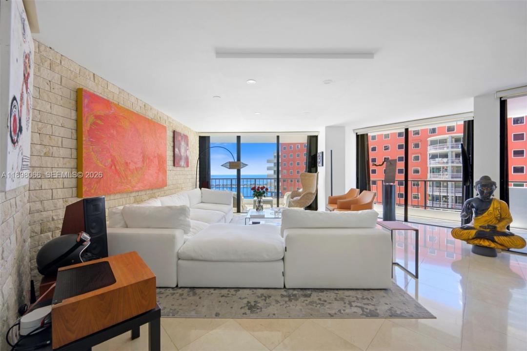 1581 Brickell Ave 2005, Miami, Florida 33129, USA