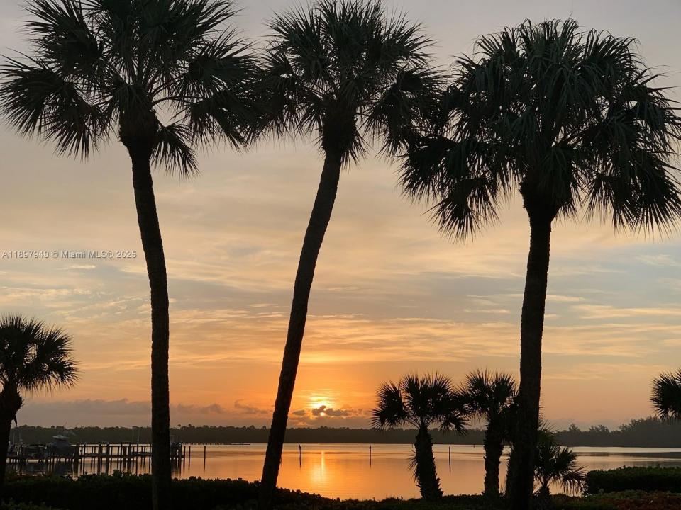 6062 SE Landing Way 15, Stuart, Flórida 34997, Estados Unidos