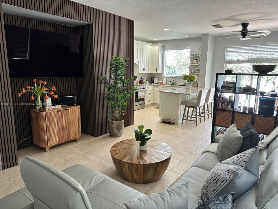 1737 Carvelle Dr 1737, Riviera Beach, 플로리다 33404, 미국