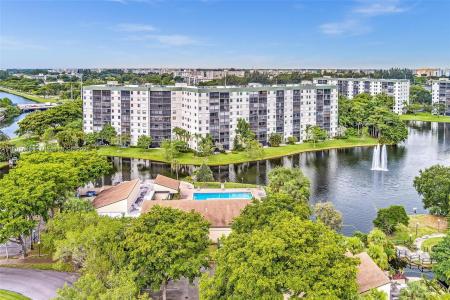 2221 Cypress Island Dr 805, Pompano Beach, Florida 33069, USA