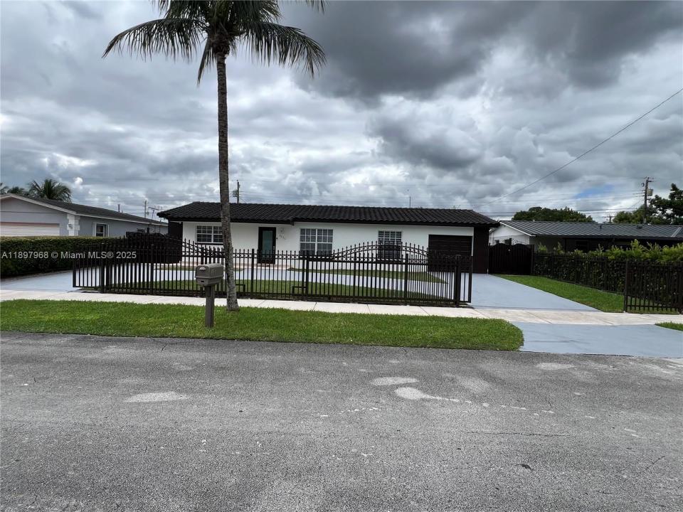 3530 SW 126th Ave, Miami, Florida 33175