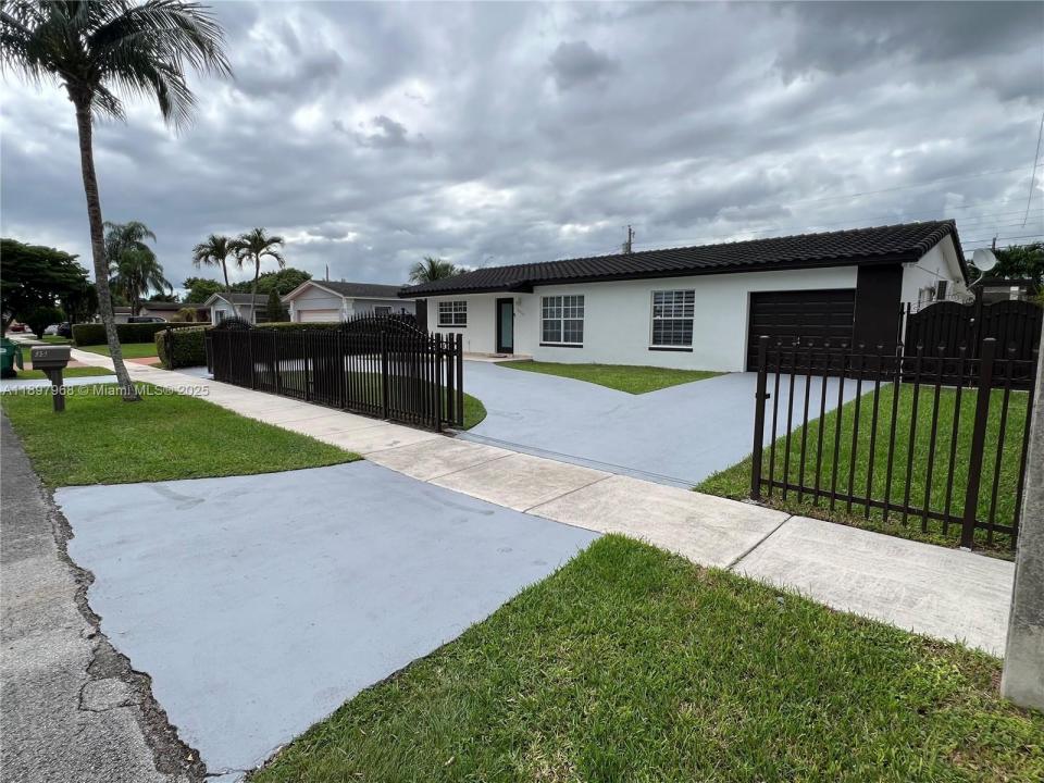 3530 SW 126th Ave, Miami, Florida 33175