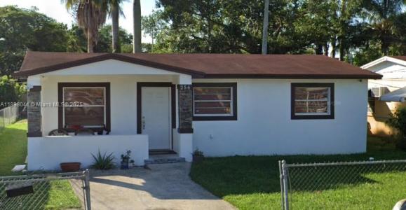 256 NW 82nd Ter, Miami, Florida 33150, USA