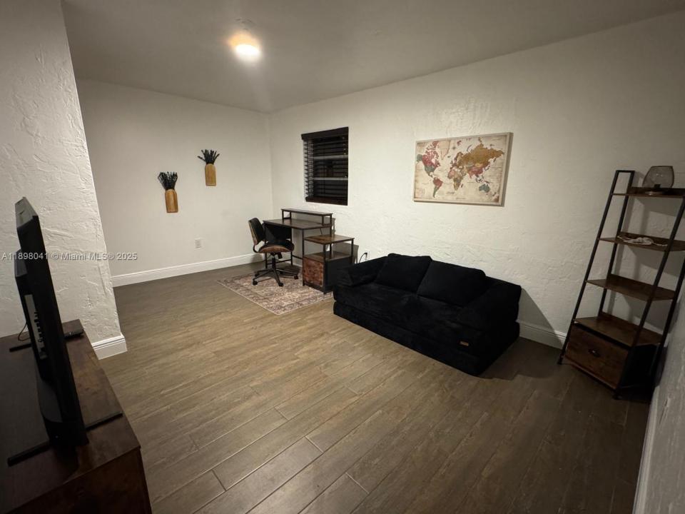 256 NW 82nd Ter, Miami, Флорида 33150, Соединенные Штаты