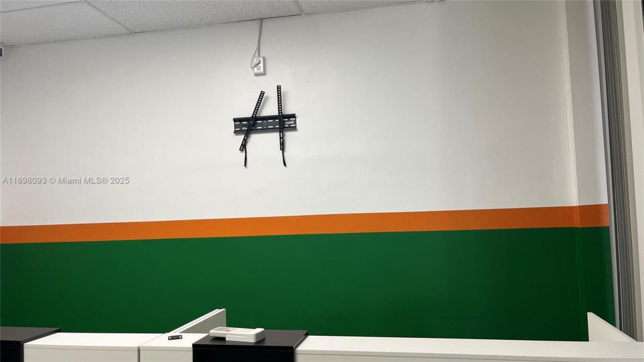 5 PALM PLAZA Suite #5, Homestead, Floryda 33030, USA