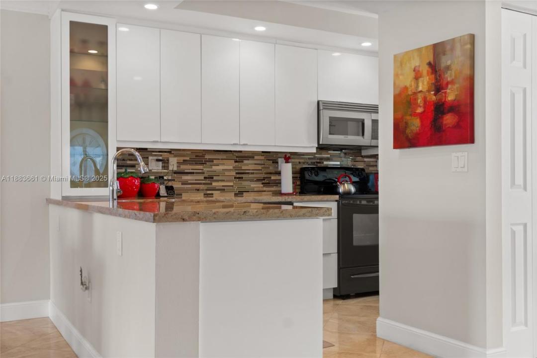 18260 N Bay Rd 516, Sunny Isles Beach, Florida 33160, Stati Uniti