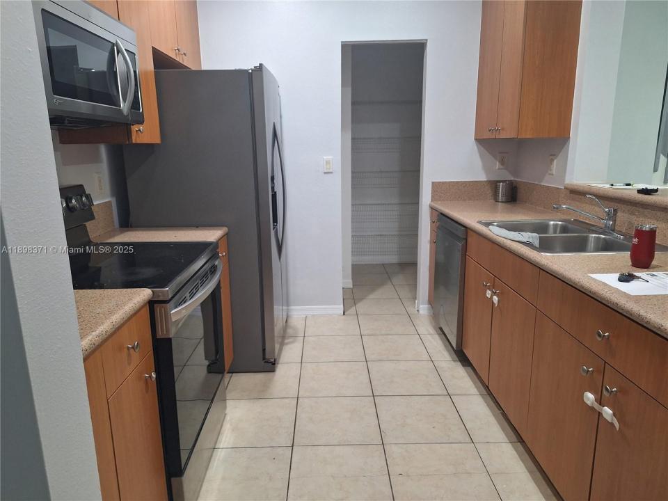 2318 NE 42nd Cir, Homestead, Floride 33033, États-Unis