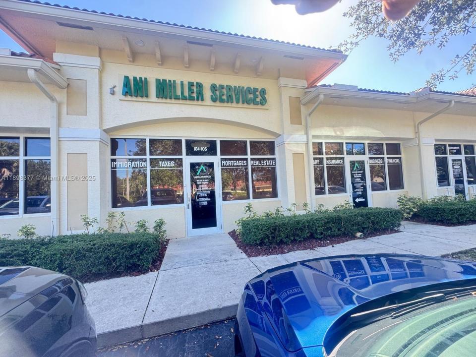 9710 Stirling Rd 104A-105, Cooper City, Floride 33024, États-Unis