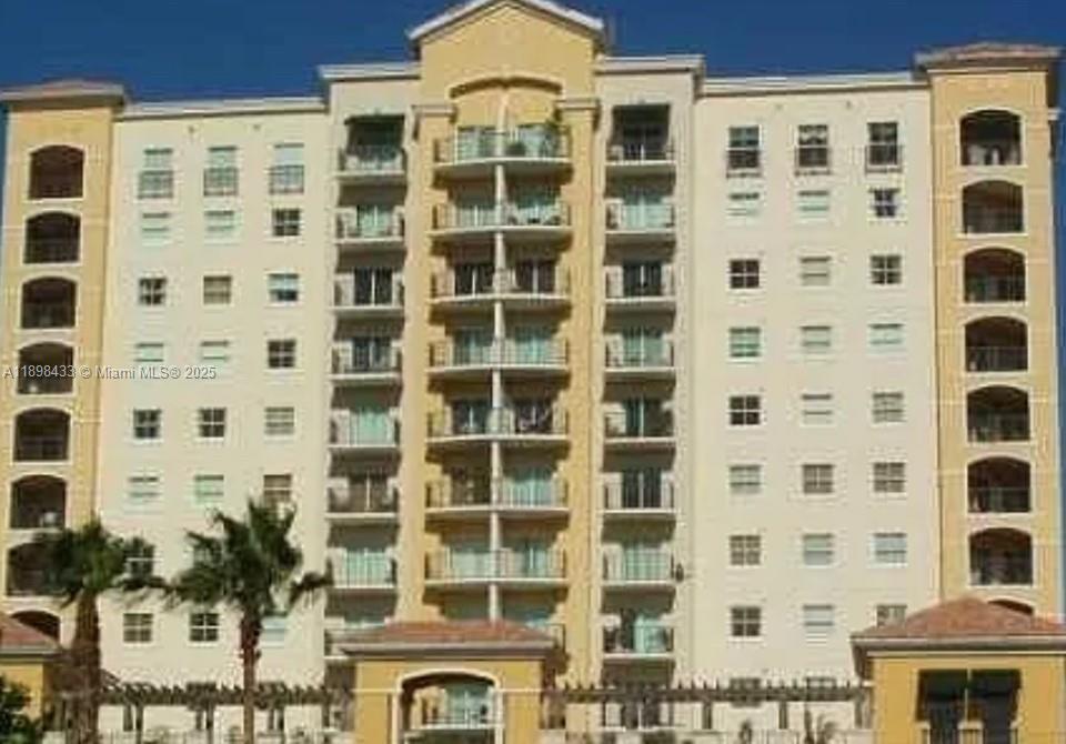 1627 SW 37th Ave 900, Miami, 佛罗里达州 33145, 美国