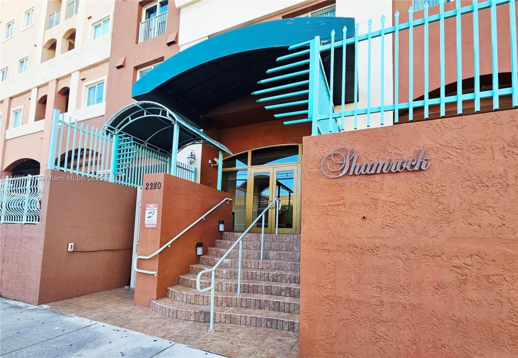 2280 SW 32nd Ave 511, Miami, Florida 33145, Stati Uniti