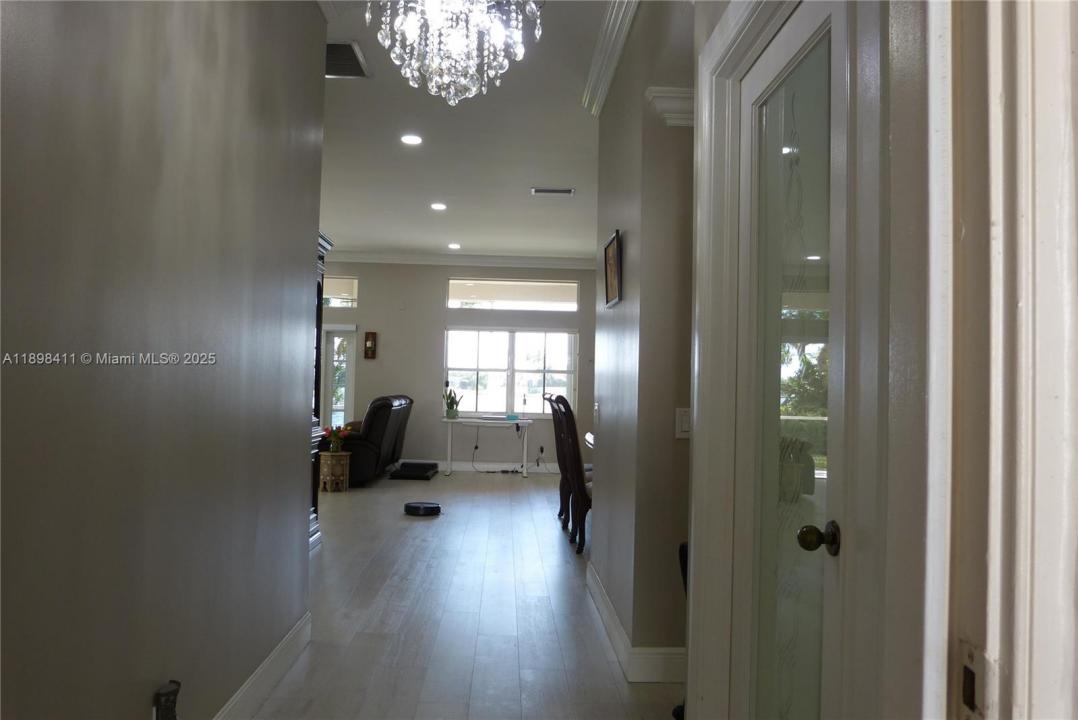1096 Fairfield Meadows Dr, Weston, Floryda 33327, USA