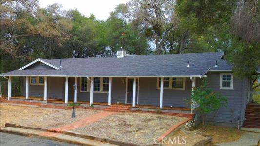 Davis Road, Midpines, California 95345