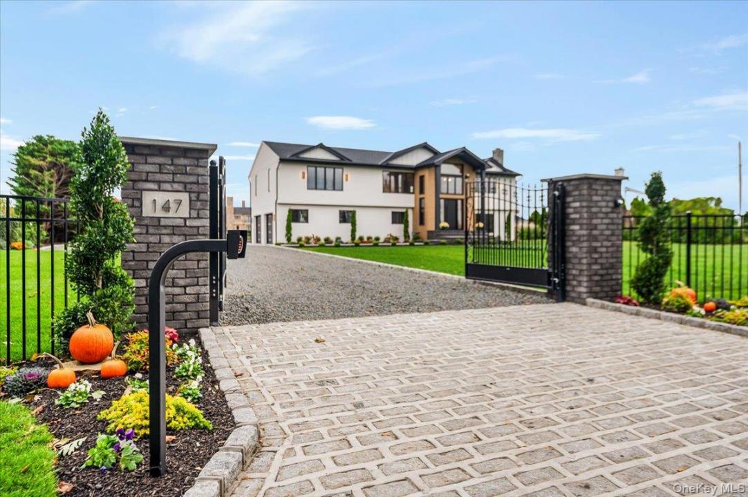 147 Bayberry Road W, Islip, ניו יורק 11751, ארצות הברית של אמריקה