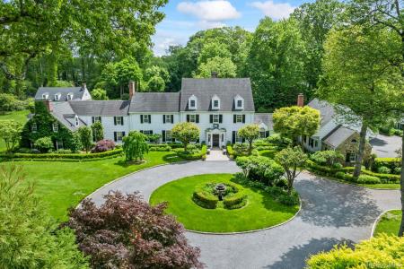 8 Stonegate Lane, Oyster Bay, Нью-Йорк 11545, Соединенные Штаты