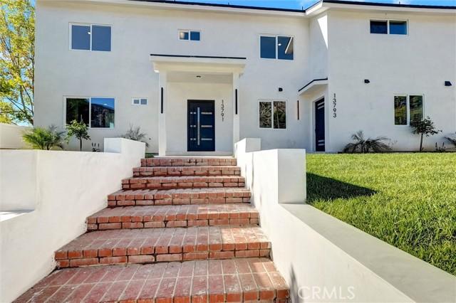 13793 Gavina Avenue, Sylmar, קליפורניה 91342, ארצות הברית של אמריקה