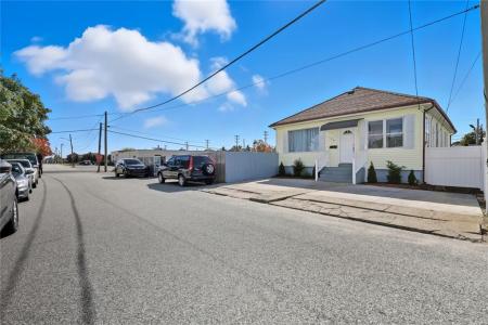 134 Flint Avenue, Cranston, Rhode Island 02910