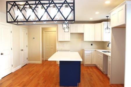 19 Piedmont Avenue, Cranston, Rhode Island 02910, USA