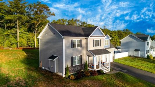 10 Minglewood Drive, Coventry, Rhode Island 02816, Estados Unidos
