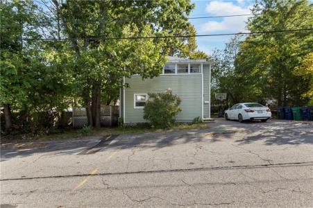 182 Milton Road, Warwick, RI 02888, USA