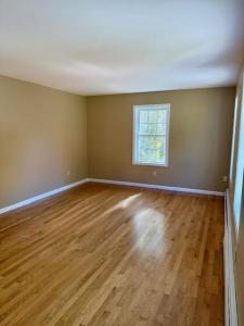 32 Elk Drive, Tiverton, Rhode Island 02878, USA