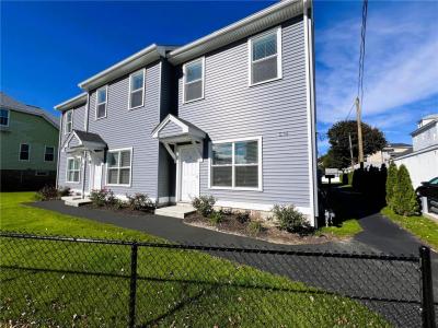580 Elm Street 4, Woonsocket, Rhode Island 02895, USA