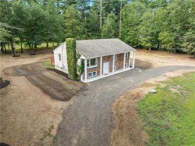 14 Crestwood Drive, Richmond, RI 02832, USA