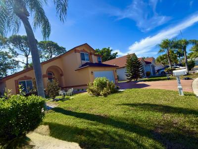 150 Paddock Lane, Greenacres, Florida 33413