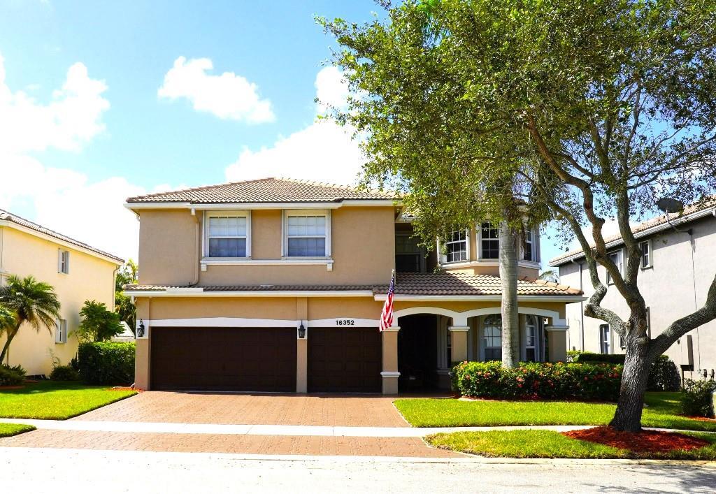 16352 SW 14th St, Pembroke Pines, Florida 33027