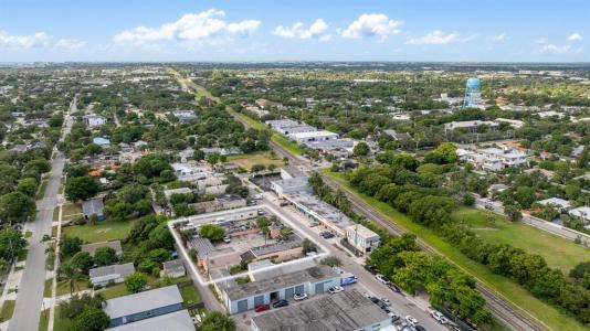 341 SE 2nd Ave, Delray Beach, פלורידה 33483, ארצות הברית של אמריקה